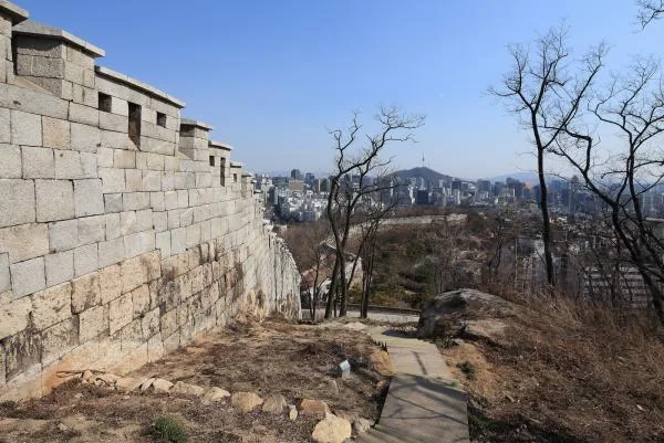 인왕산 한양도성 성곽길 실제 사진