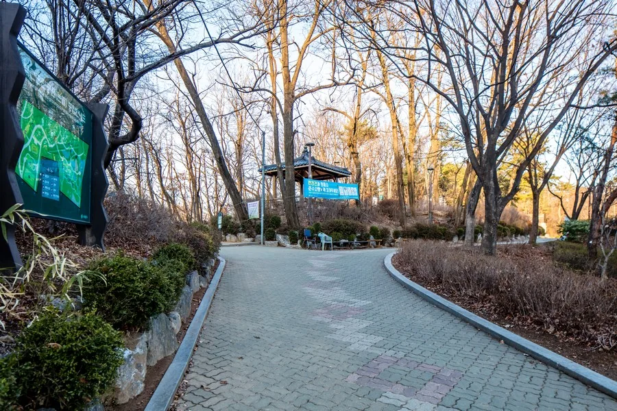 백련근린공원(백련산) 실제 사진
