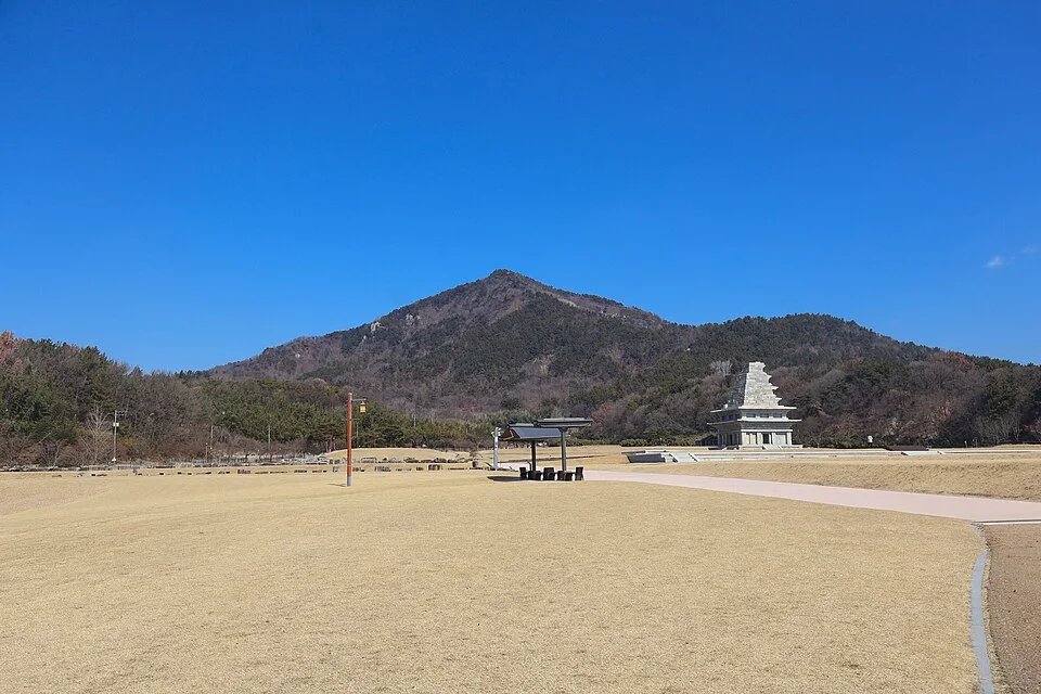 미륵산 주변 풍경 실제 사진
