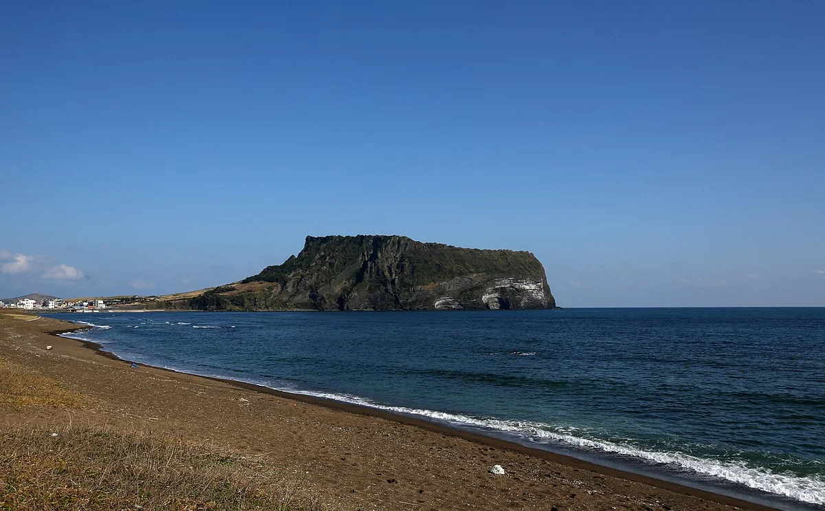 광치기해변에서 바라본 성산일출봉 실제 사진