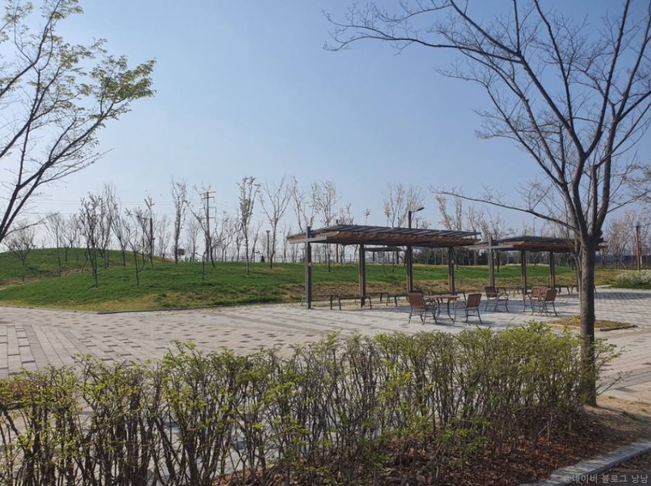 미사한강공원2호 실제 장소 경관 참고사진 · 전체 제안 경로 사진 아님 실제 사진 ()