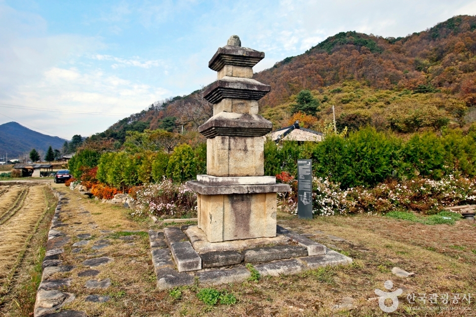 충주 추평리 삼층석탑 공식 관광자료 제공 사진 실제 사진