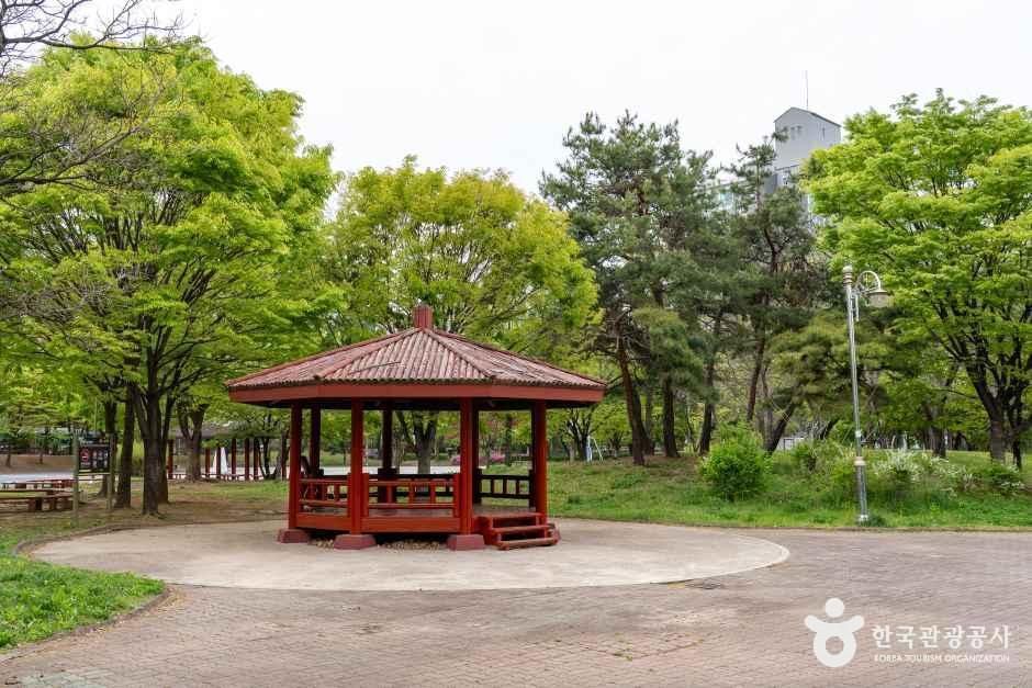 용하공원 공식 관광자료 제공 사진 실제 사진