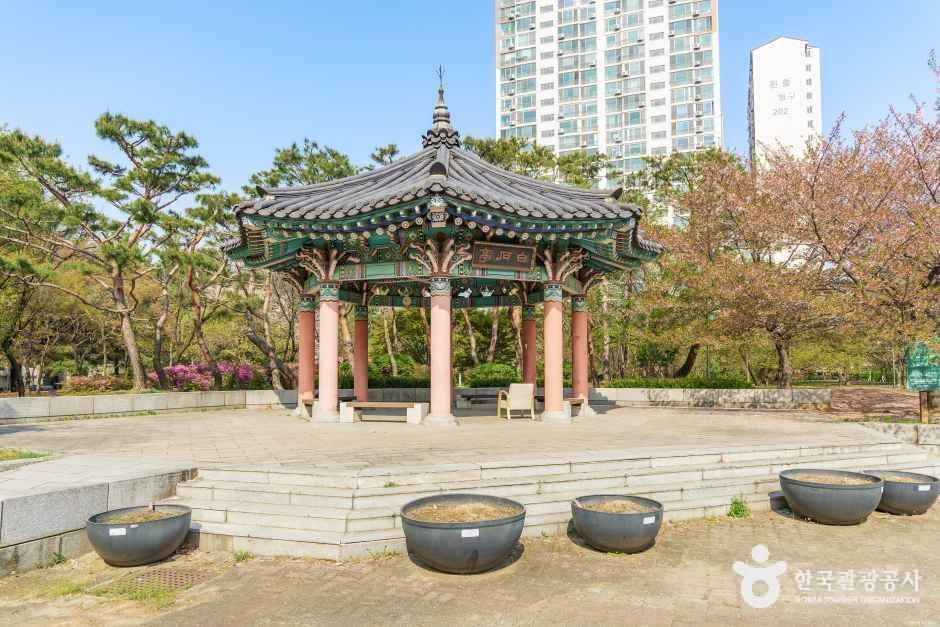 알미공원 공식 관광자료 제공 사진 실제 사진