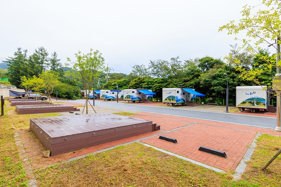 봉황자연휴양림 숲속야영장 공식 관광자료 제공 사진 실제 사진