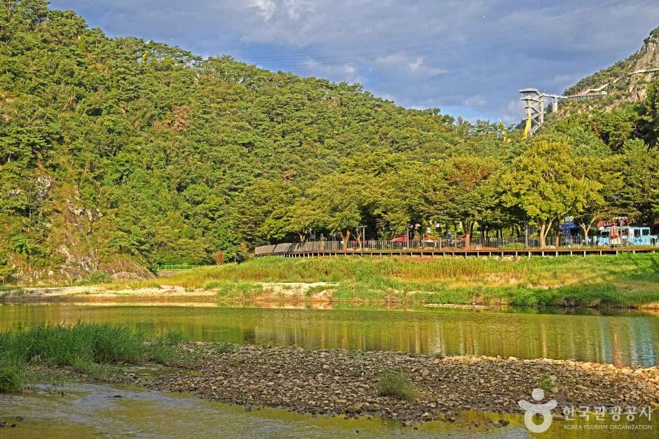간현관광지 공식 관광자료 제공 사진 실제 사진