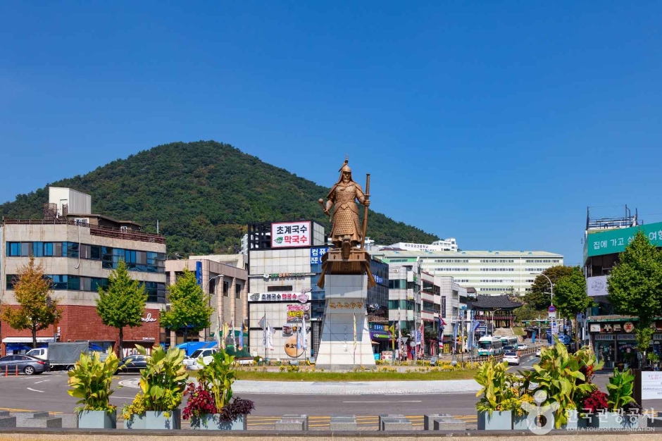 이순신광장 공식 관광자료 제공 사진 실제 사진