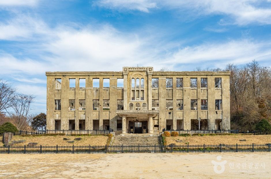 철원 노동당사 공식 관광자료 제공 사진 실제 사진