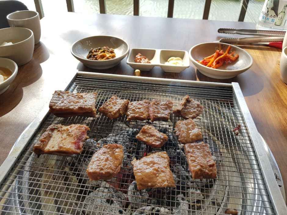 이동강변갈비 공식 관광자료 제공 사진 실제 사진
