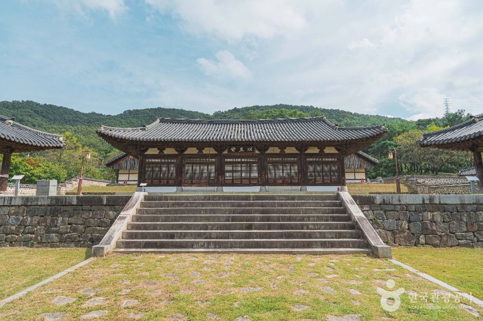 우암사적공원 공식 관광자료 제공 사진 실제 사진